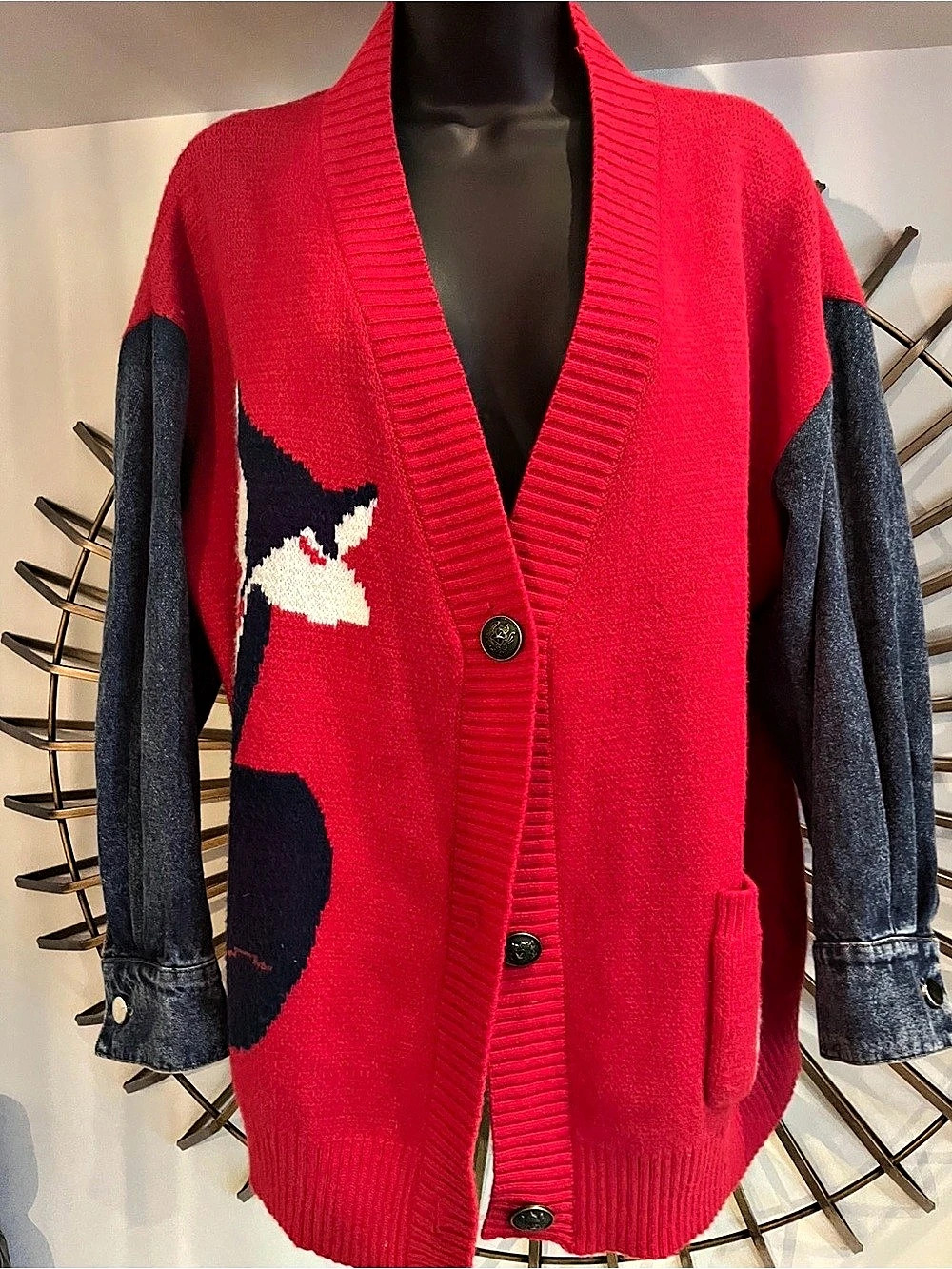 BB.GG Paris Red Blue Graphic Cardigan Like New